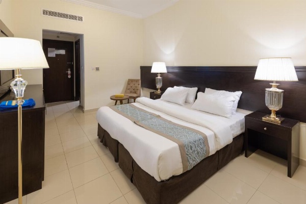 Snood Al Huda image 11